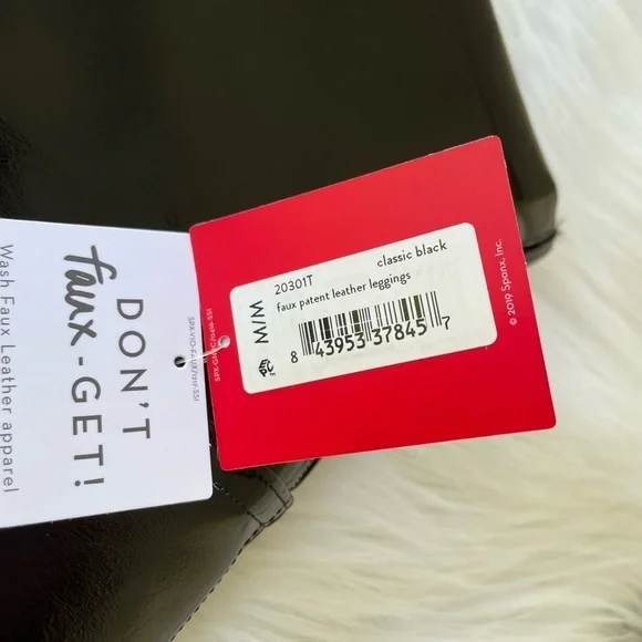 NWT - Spanx Faux Patent Leather Leggings - Vinyl - Size Med. Tall - Picture 4 of 11